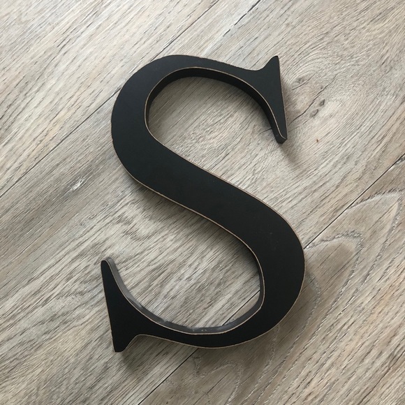 🔥SALE - Any 4 for $20. Wooden Wall Letter - S - Picture 1 of 4